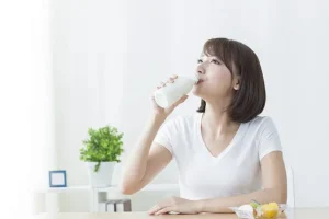 为什么有的人喝牛奶就拉肚子？——乳糖不耐受背后的基因奥秘